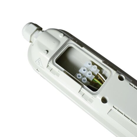 BLW 21W, 4000K, 3150 lumen, 60 cm, lineaire parkeergarage- hal verlichting